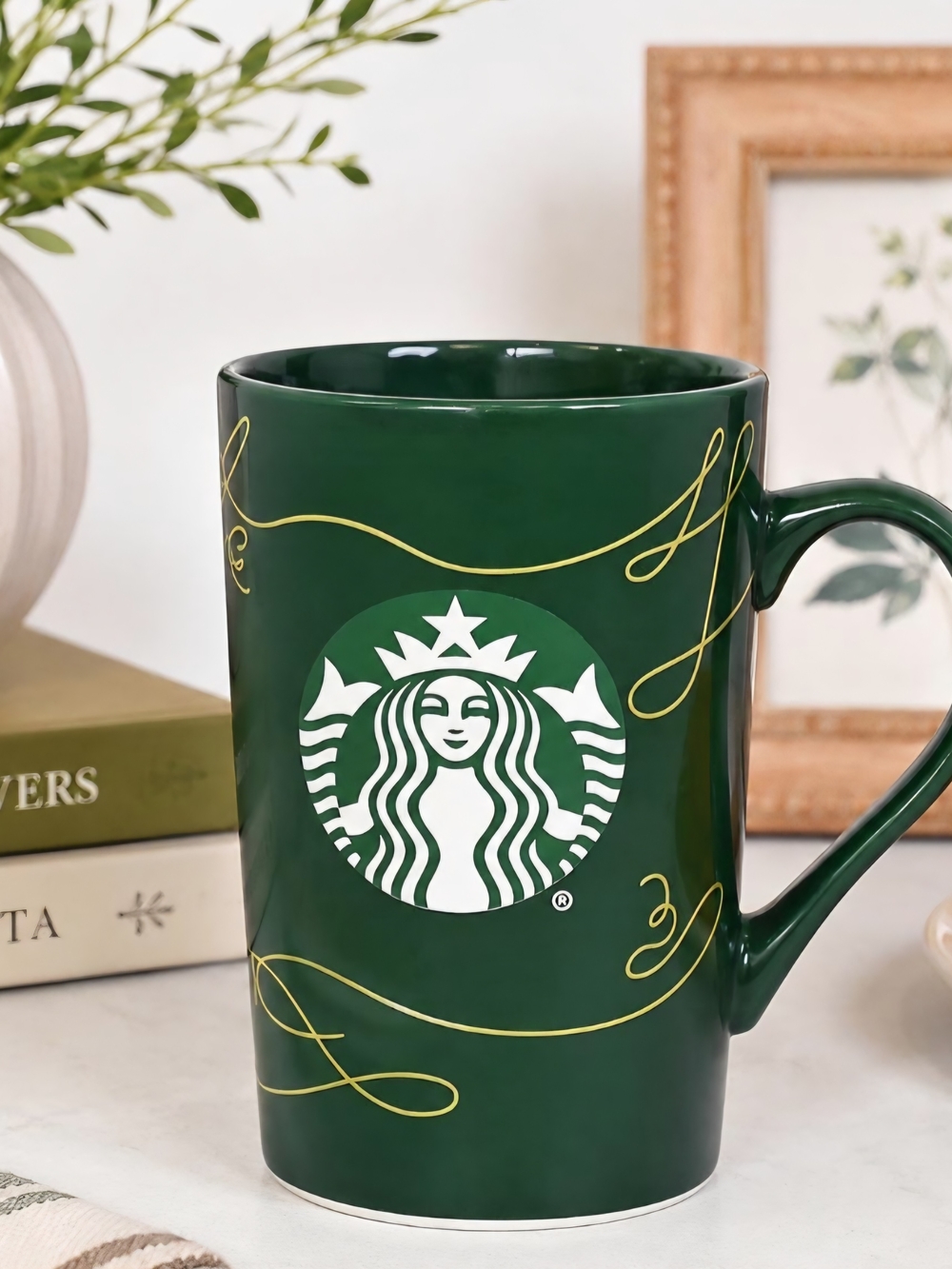 Starbucks 2020 Green Holiday Coffee Mug 11 oz Evergreen Tree Ceramic Cup / Mug